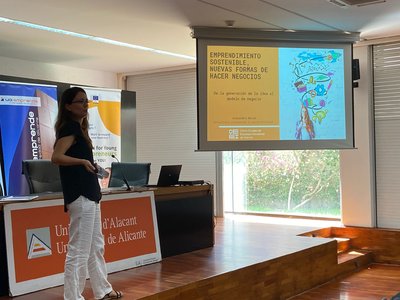 CEEI Elche imparti un taller de emprendimiento sostenible en DOEActUA 2022