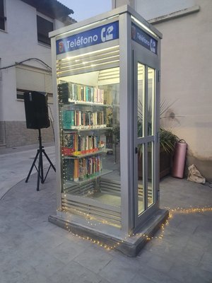 De cabina telefnica, a biblioteca