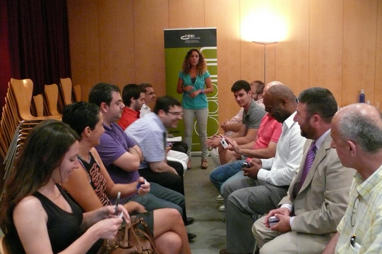Networking. Desayuno Innovaci�n. Edurne Zubiria, T�cnico CEEI Castell�n.