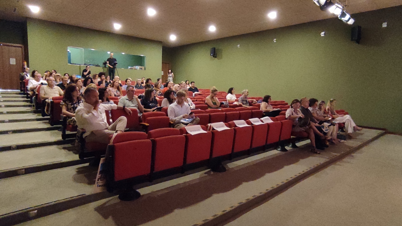 Al evento asistieron más de 60 personas