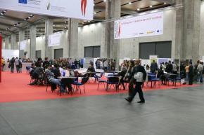 Zona de descanso y espacio de Informaci�n institucional
