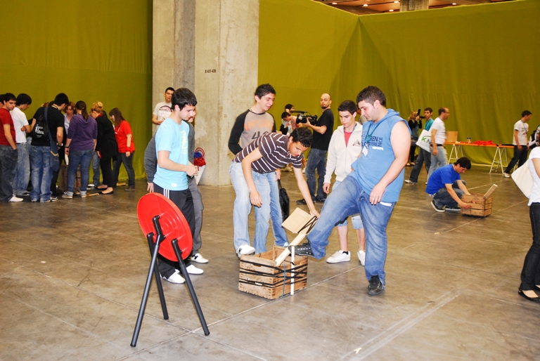 Grupo de trabajo en sesi�n de aprendizaje experiencial DPECV 2009