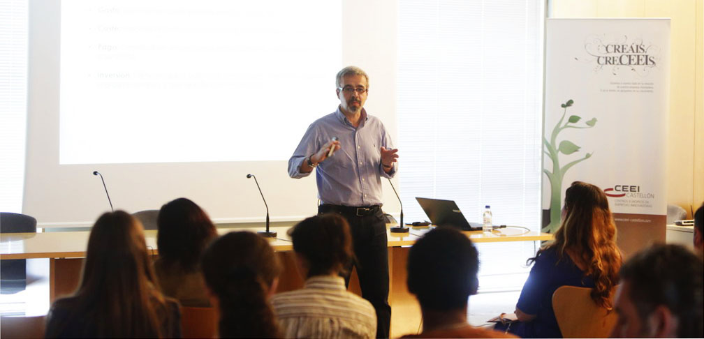 Jornada: "Reestructura los costes de tu empresa" Javier Moreno